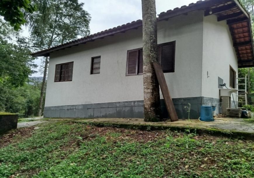 Casa compacta no Parque Petrópolis